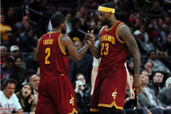 成都蓉城祝贺铜梁龙冲超：期待我们明年中超赛场见（成都蓉城恭贺铜梁龙冲超成功：明年中超赛场相见）