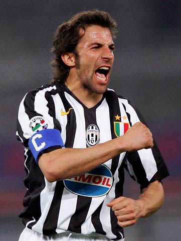 斯普利特：我们正在练习不同的防守策略，大家精神状态都很好（斯普利特：多种防守战术同步演练，全队士气高昂）