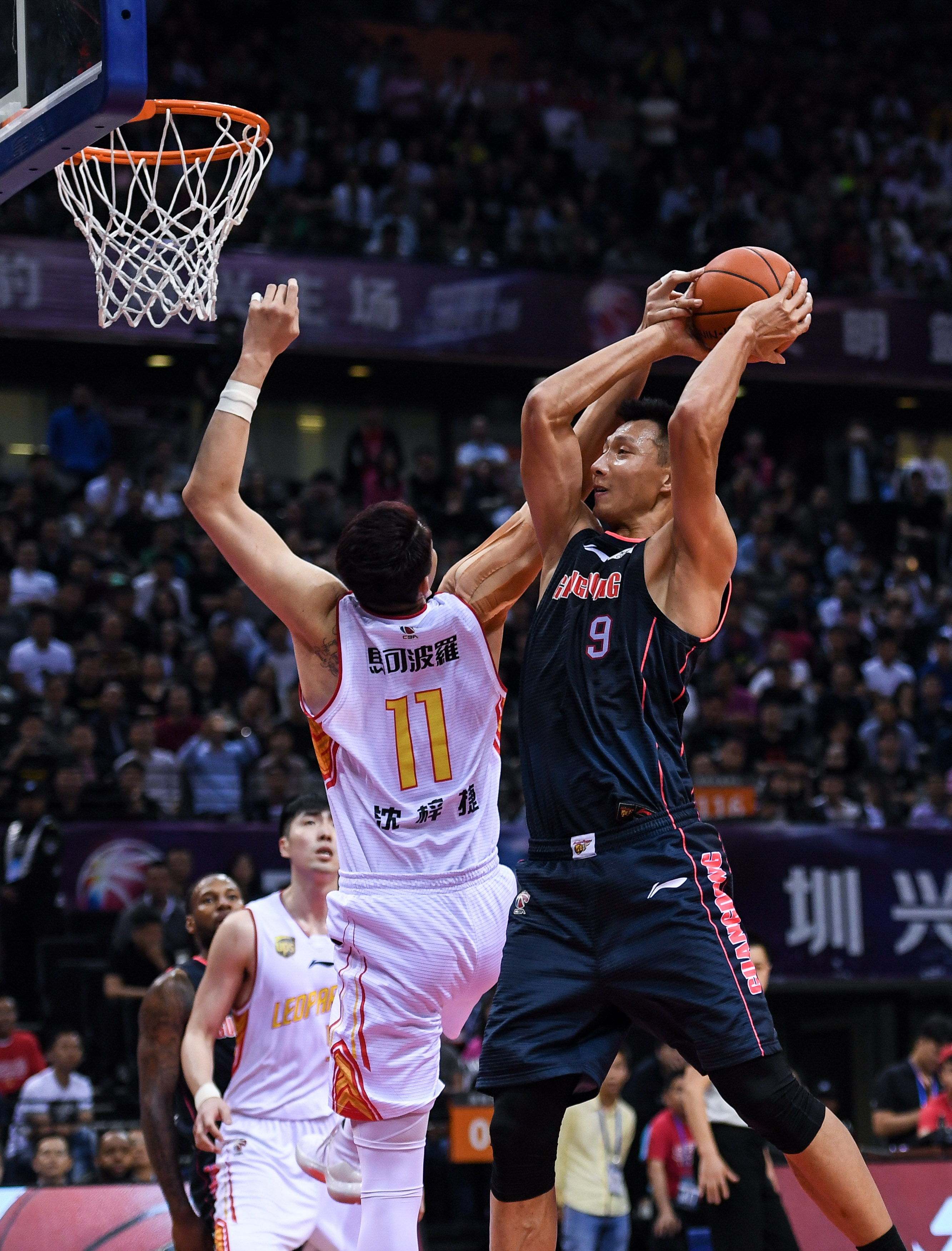 第103球！哈兰德英超进球数追平C罗，所需场次少122场（哈兰德收获英超第103球：追平C罗进球数，少踢122场完成）