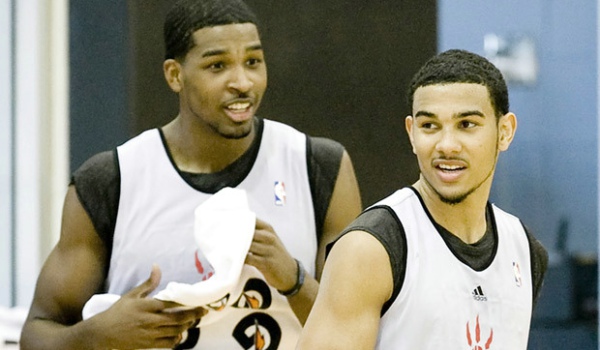 媒体人：杨瀚森被撞头晕已做检查，是否打G联赛要等通知（媒体人称杨瀚森被撞致头晕已完成检查，是否参加G联赛待通知）