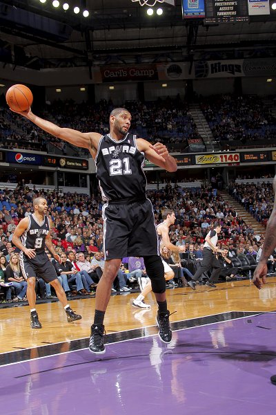 世界报：皇马开会讨论了阿隆索未来，对曼城将是他的最后机会（世界报：皇马召开会议商议阿隆索去留，战曼城或成其最后机会）