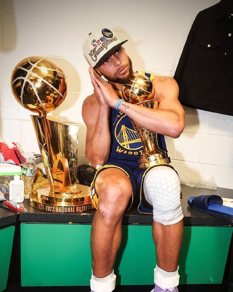 阿莫林曝曼联逆转内幕！爱将芒特有突破，除了进球还有一举获赞誉（阿莫林披露曼联逆转细节：爱将芒特迎来突破，不仅进球还收获赞誉）