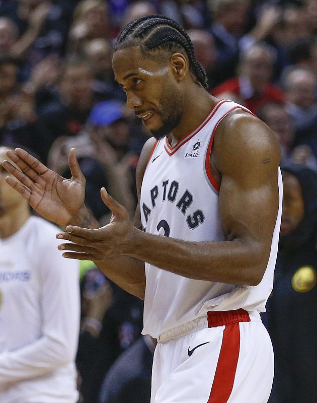 美媒：无论詹姆斯是否退役，这都将是他在湖人的最后一个赛季（美媒：无关退役与否，詹姆斯这一季是湖人生涯终章）